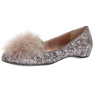 Kenneth Cole Reaction Women's Gen-ie Bottle Ballet Flat Brand New Never Worn